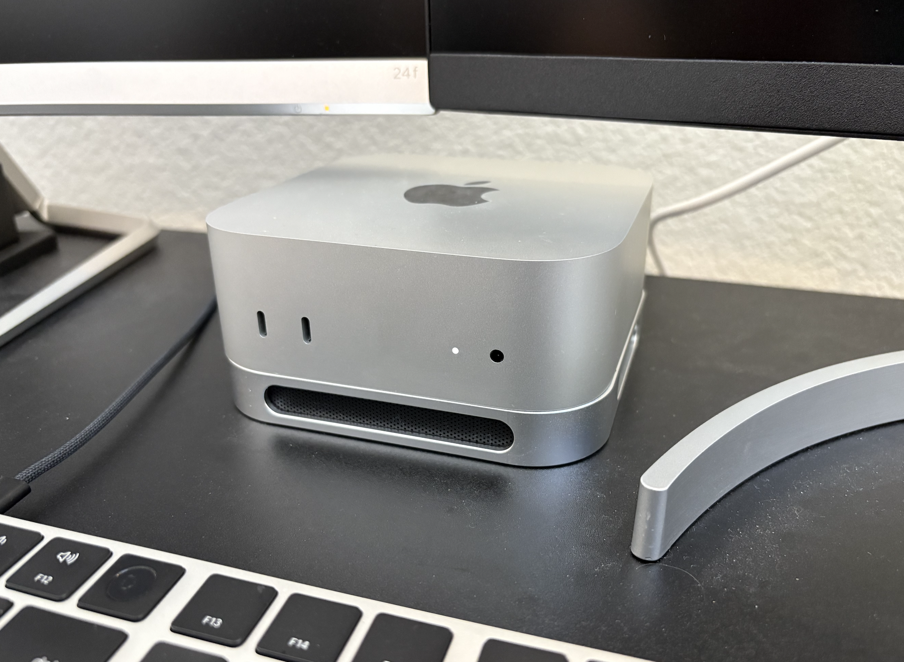 mac mini stand